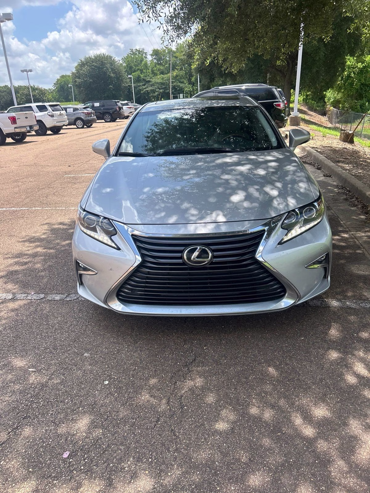 2016 Silver Lexus ES 350 FWD Sedan