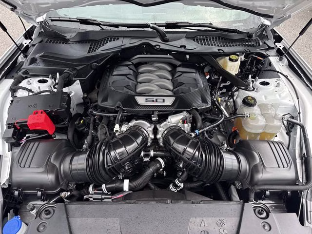 2025 Oxford White Ford Mustang GT Premium RWD Coupe