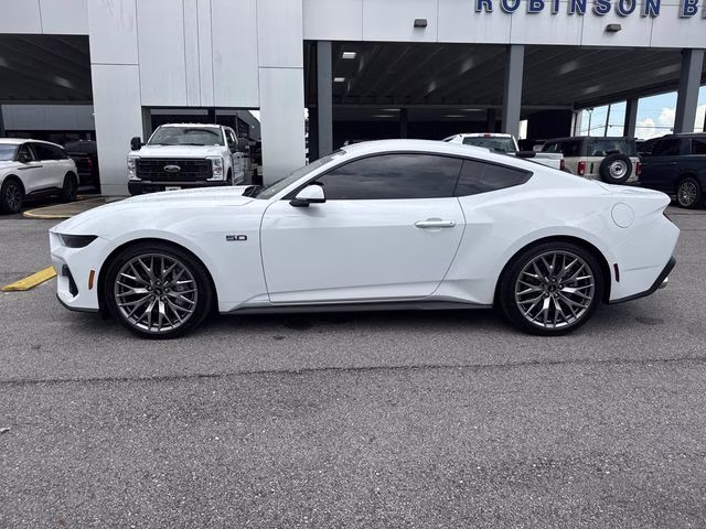 2025 Oxford White Ford Mustang GT Premium RWD Coupe