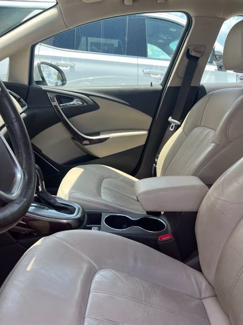 2015 White Diamond Tricoat Buick Verano Leather Group FWD Sedan