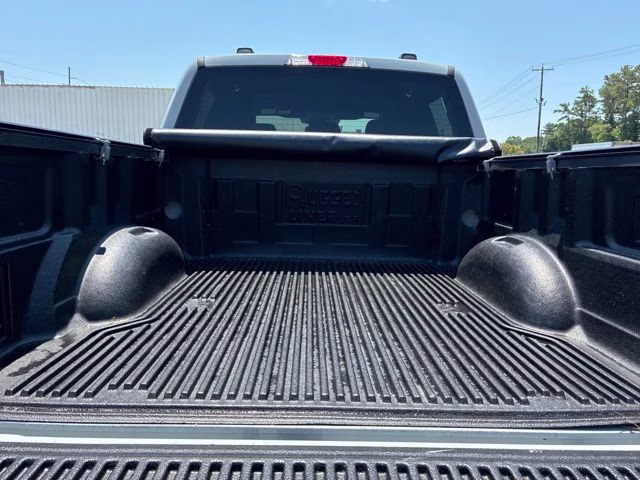 2023 Avalanche Ford F-150 XLT 4X4 Truck