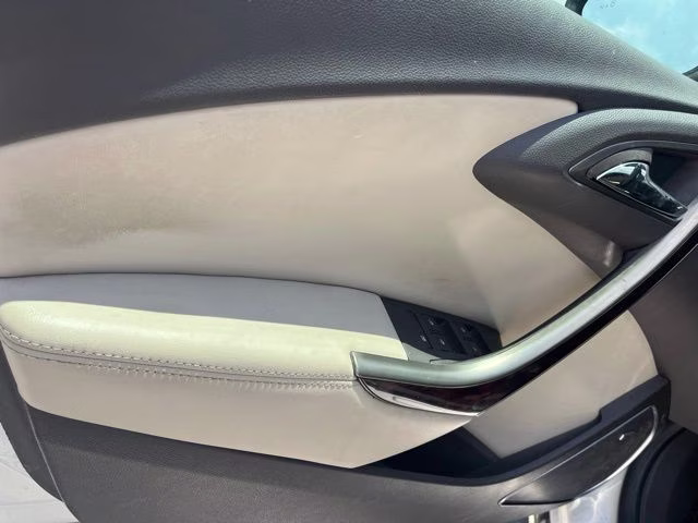 2015 White Diamond Tricoat Buick Verano Leather Group FWD Sedan