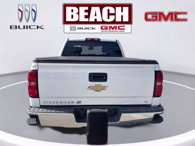 2018 Summit White Chevrolet Silverado 1500 LT RWD Truck