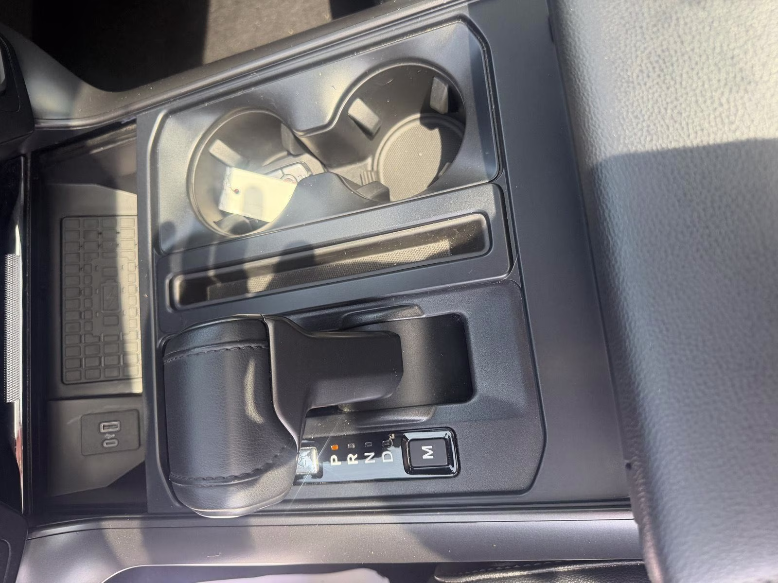 2024 Oxford White Ford F-150 LARIAT 4X4 Truck