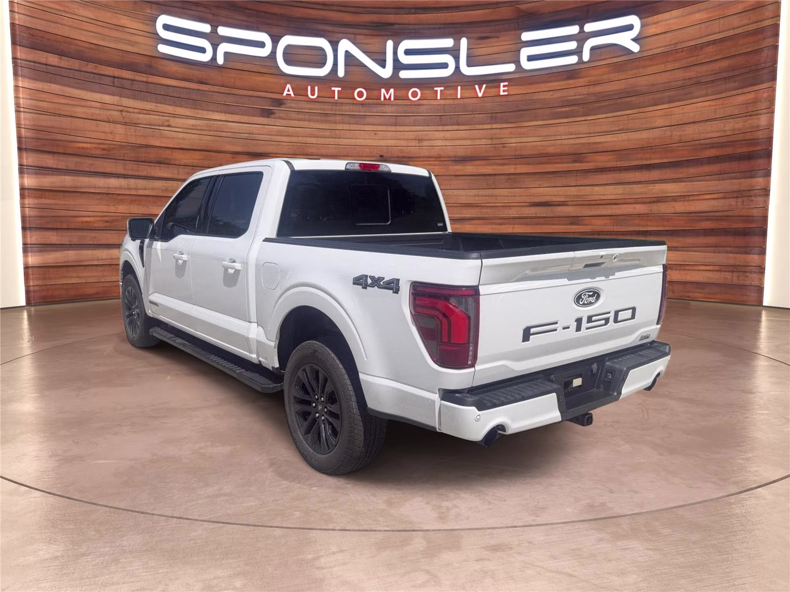 2024 Oxford White Ford F-150 LARIAT 4X4 Truck