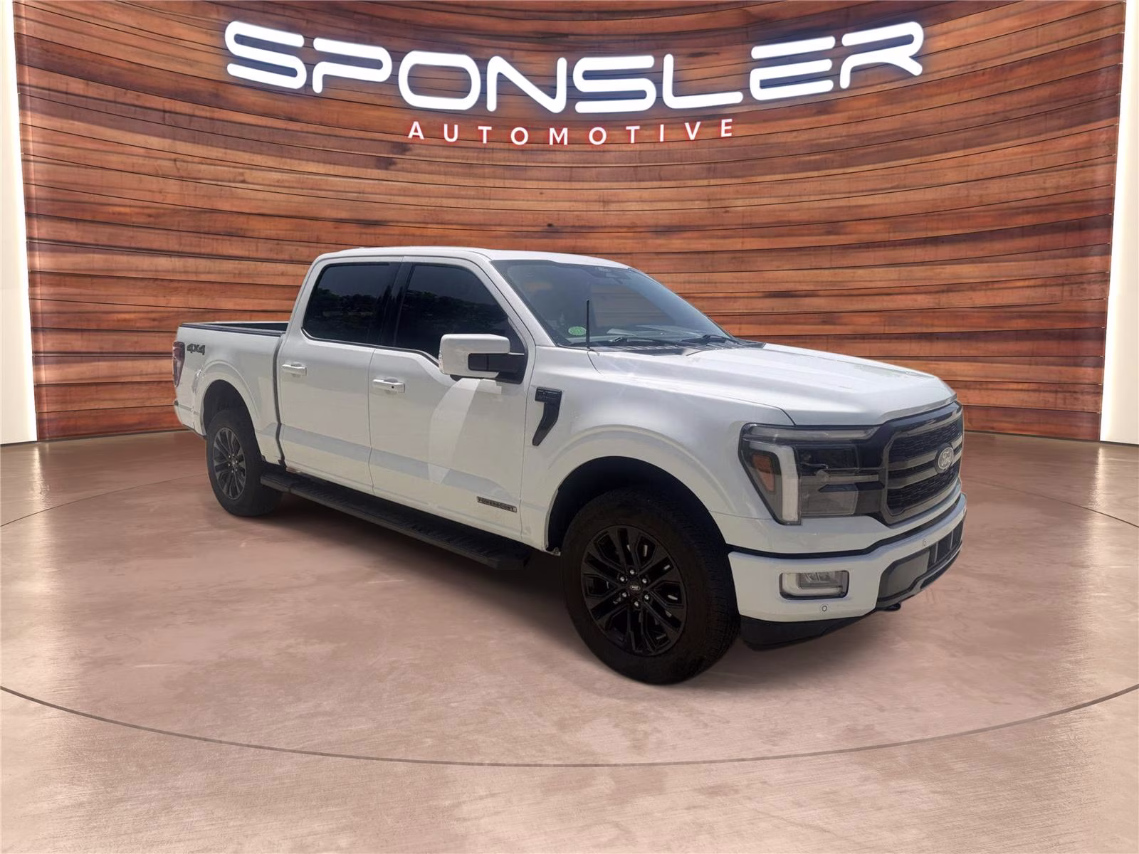 2024 Oxford White Ford F-150 LARIAT 4X4 Truck