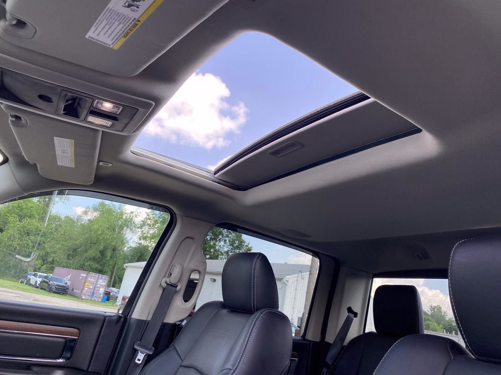 2017 Brilliant Black Crystal Pearlcoat Ram 1500 Laramie 4X4 Truck