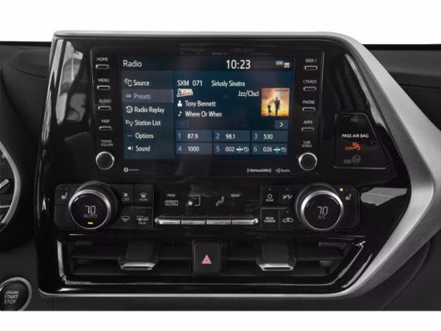 2021 Toyota Highlander XLE FWD SUV