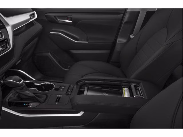 2021 Toyota Highlander XLE FWD SUV