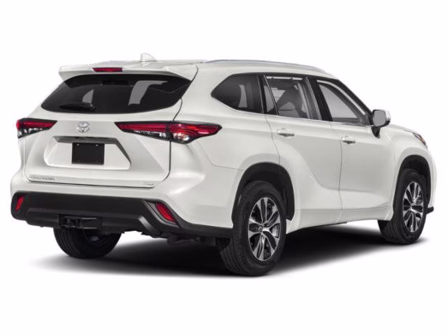2021 Toyota Highlander XLE FWD SUV