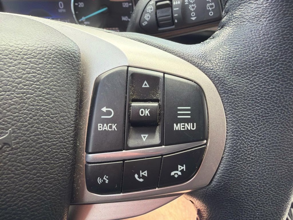 2022 Ford Explorer XLT 4X4 SUV
