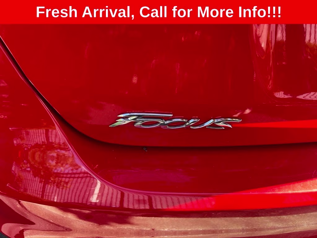 2017 Race Red Ford Focus SE FWD Sedan