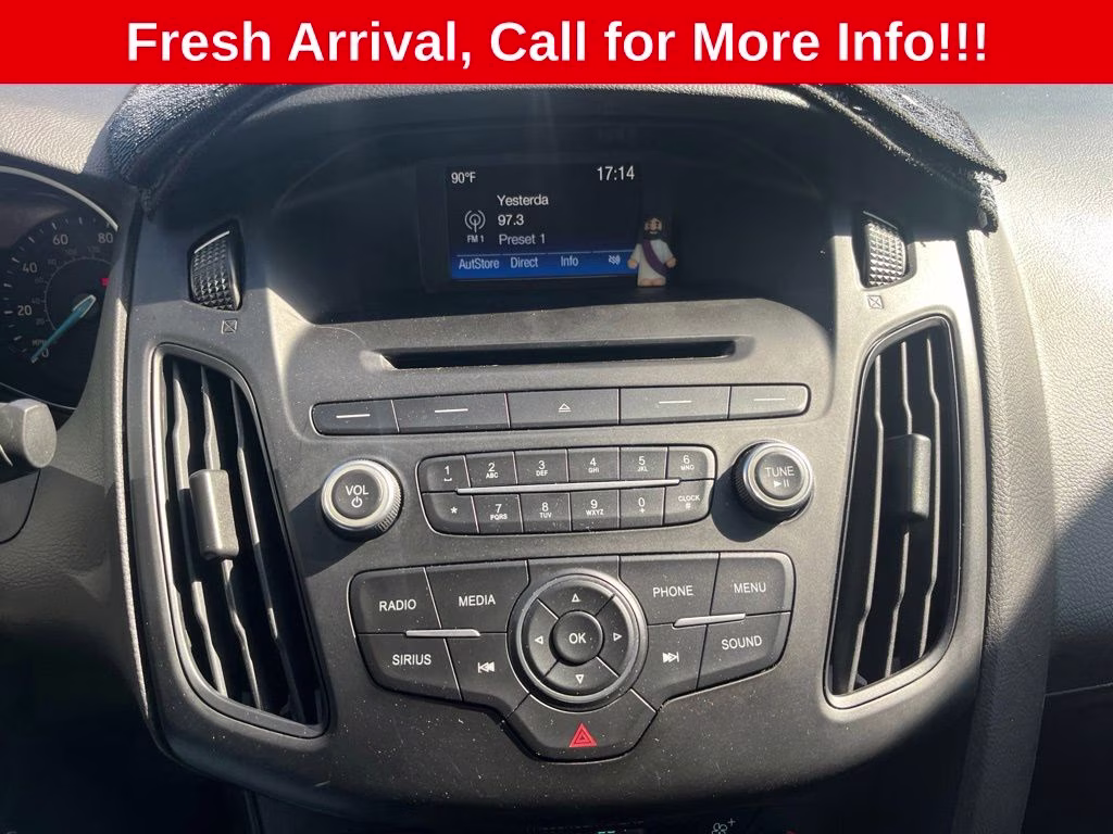 2017 Race Red Ford Focus SE FWD Sedan