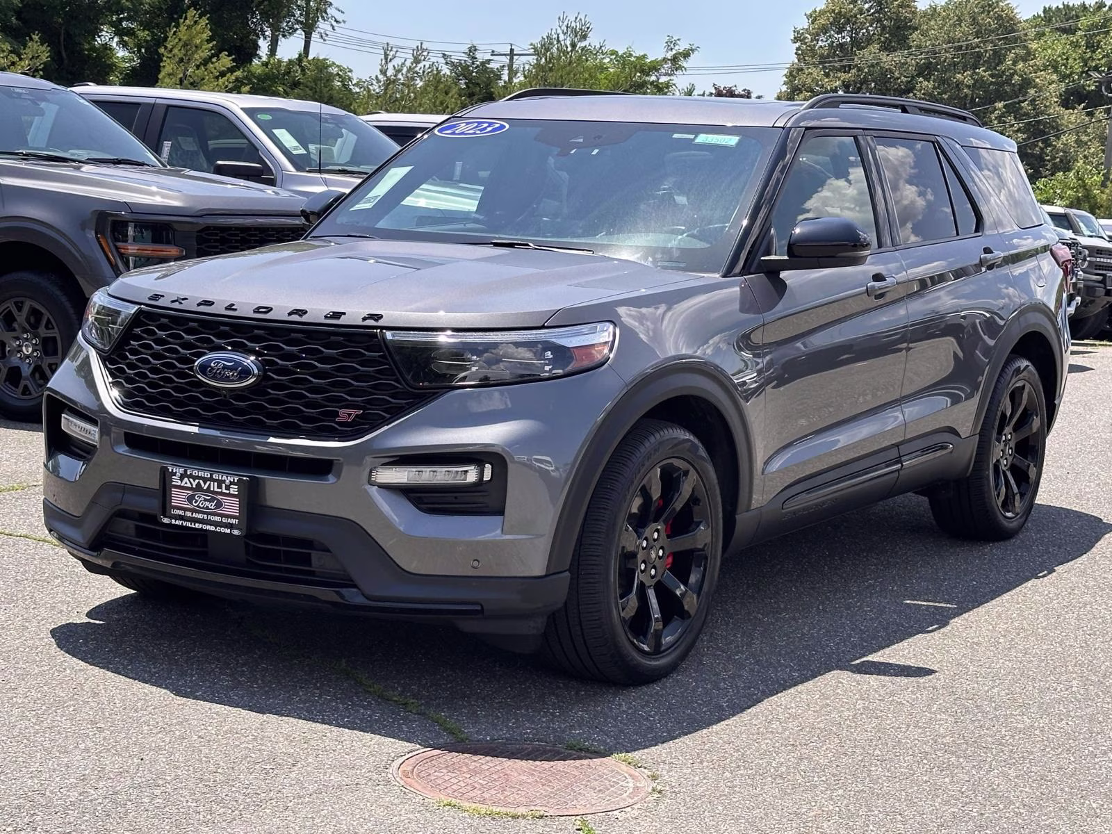 2023 Carbonized Gray Metallic Ford Explorer ST 4WD 4X4 SUV