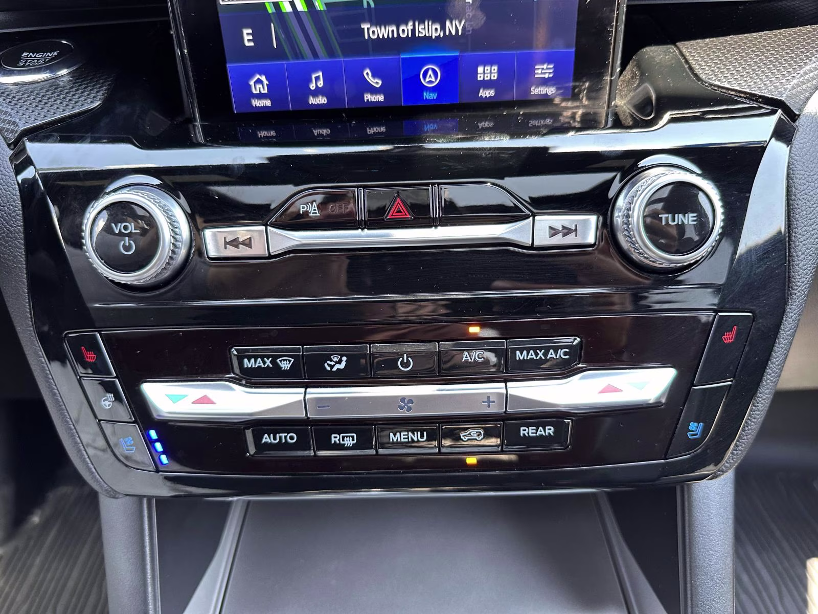 2023 Carbonized Gray Metallic Ford Explorer ST 4WD 4X4 SUV