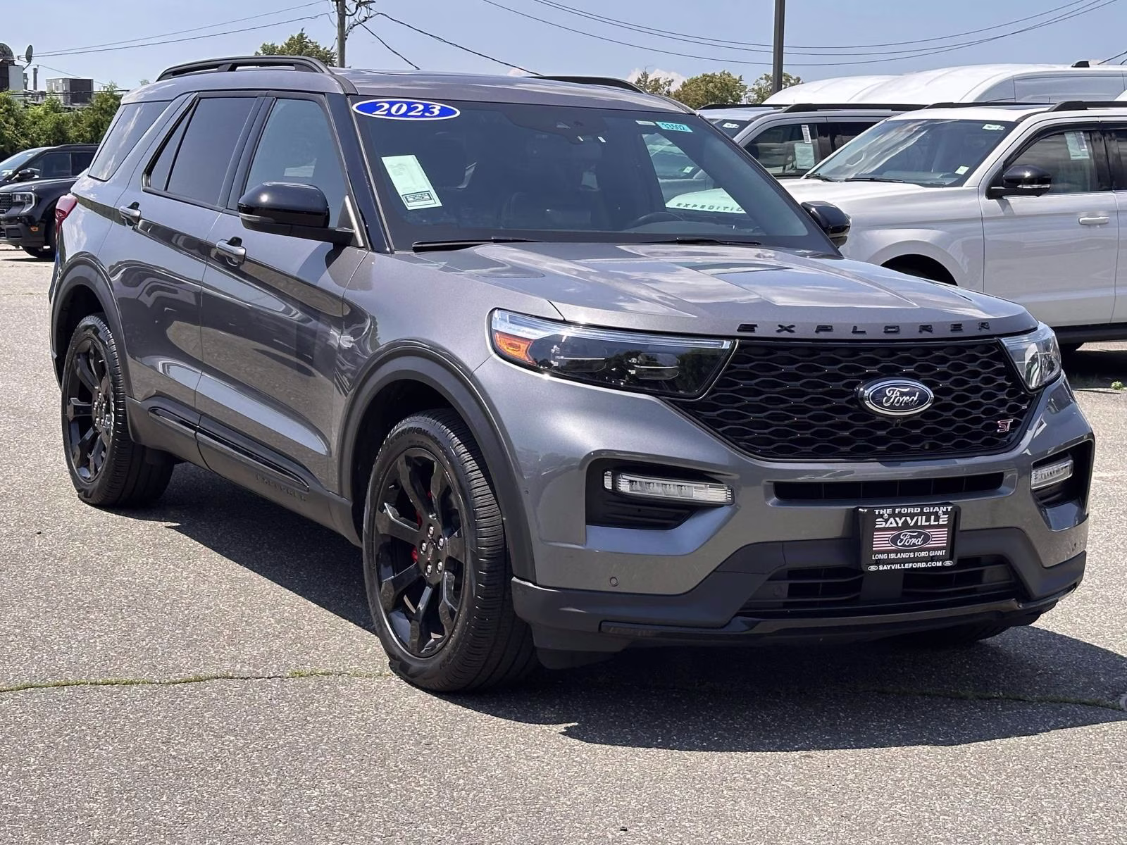 2023 Carbonized Gray Metallic Ford Explorer ST 4WD 4X4 SUV