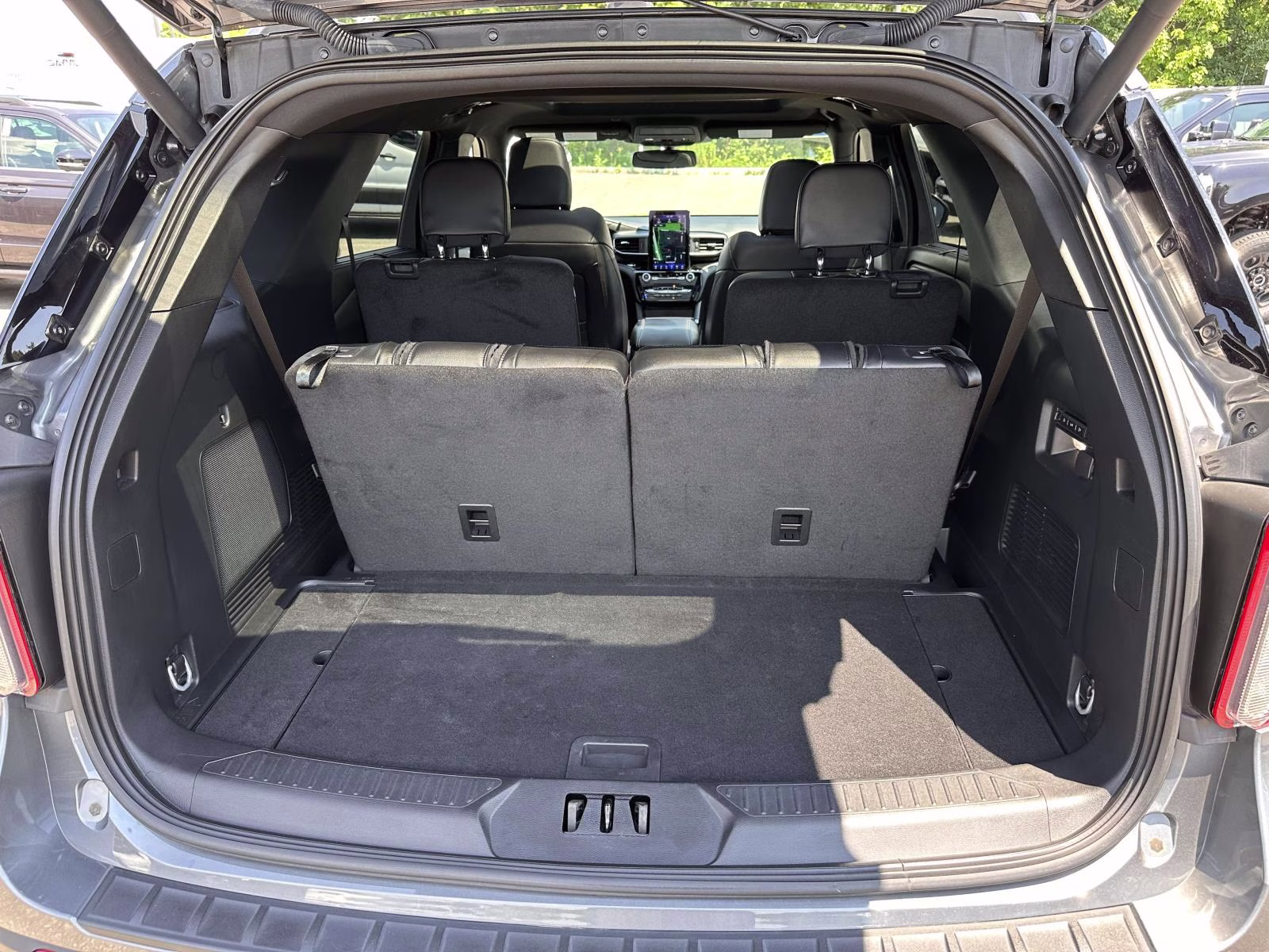 2023 Carbonized Gray Metallic Ford Explorer ST 4WD 4X4 SUV