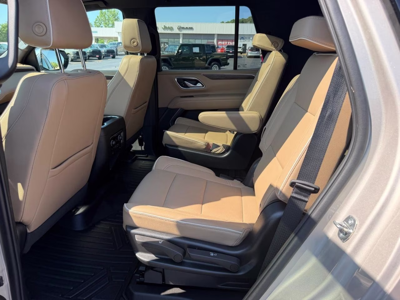 2022 Empire Beige Metallic Chevrolet Tahoe Premier 4X4 SUV