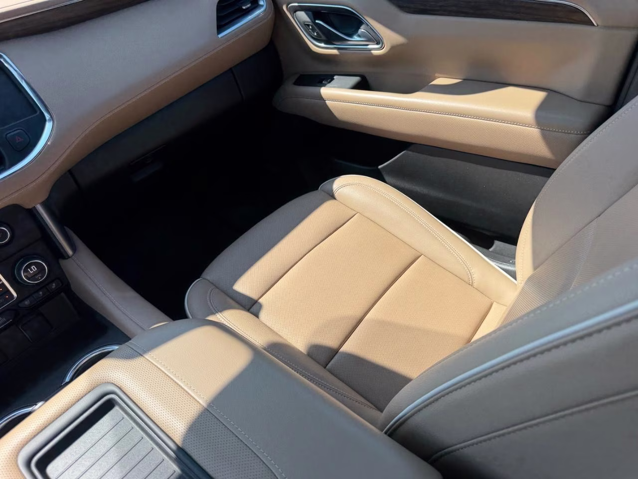 2022 Empire Beige Metallic Chevrolet Tahoe Premier 4X4 SUV