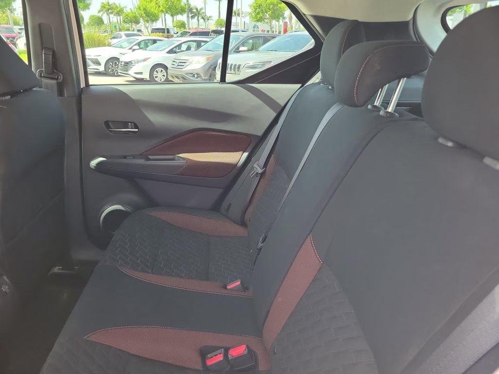 2023 Aspen White/Super Black Nissan Kicks SR FWD SUV