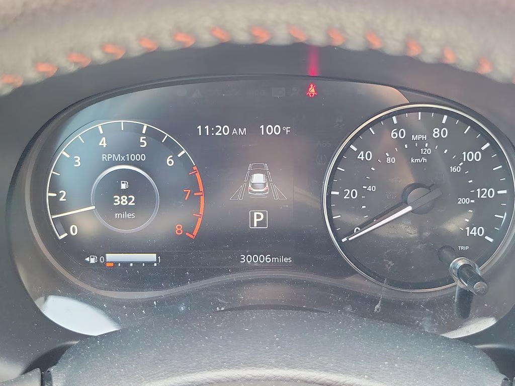 2023 Aspen White/Super Black Nissan Kicks SR FWD SUV