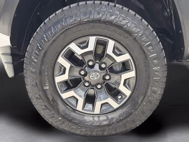 2017 Silver Toyota Tacoma TRD Off-Road 4X4 Truck