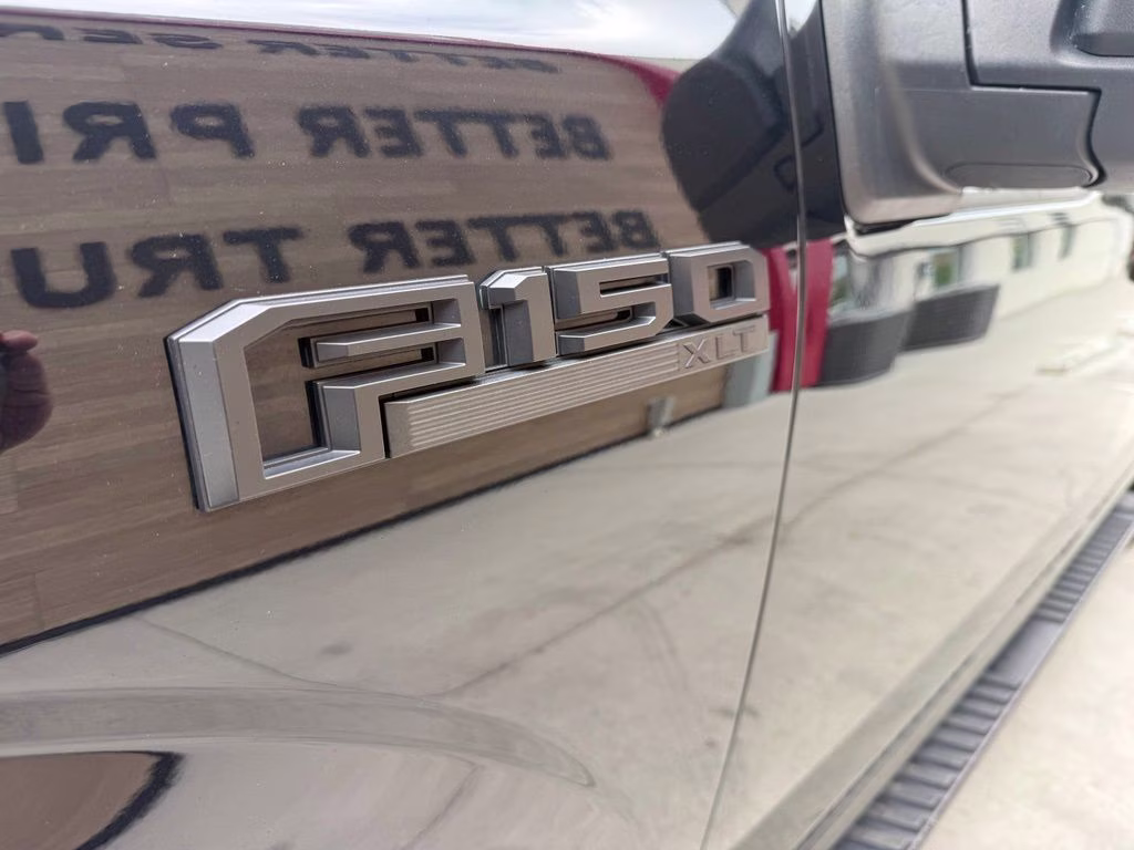 2020 Agate Black Metallic Ford F-150 XLT 4X4 Truck