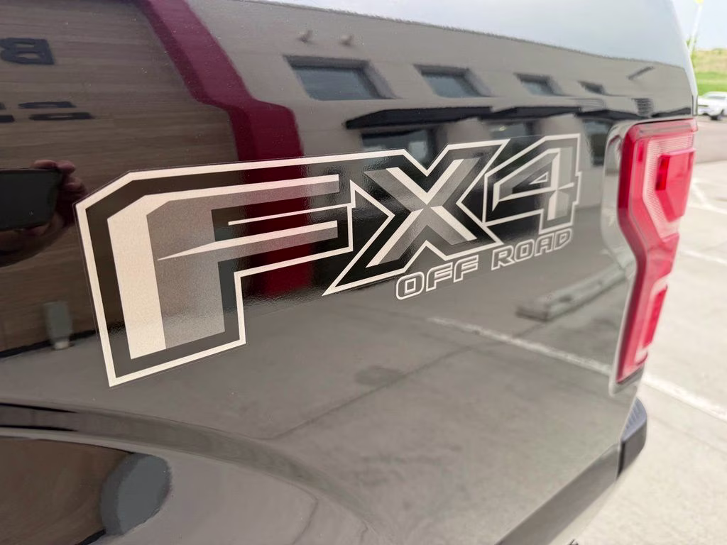 2020 Agate Black Metallic Ford F-150 XLT 4X4 Truck