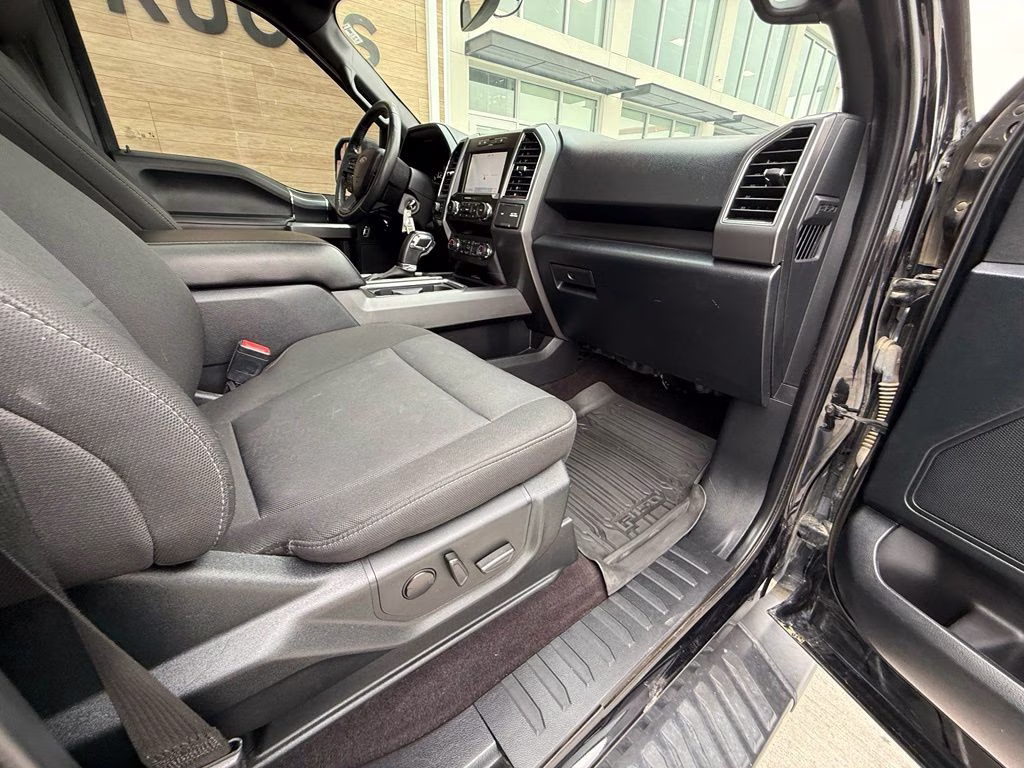 2020 Agate Black Metallic Ford F-150 XLT 4X4 Truck