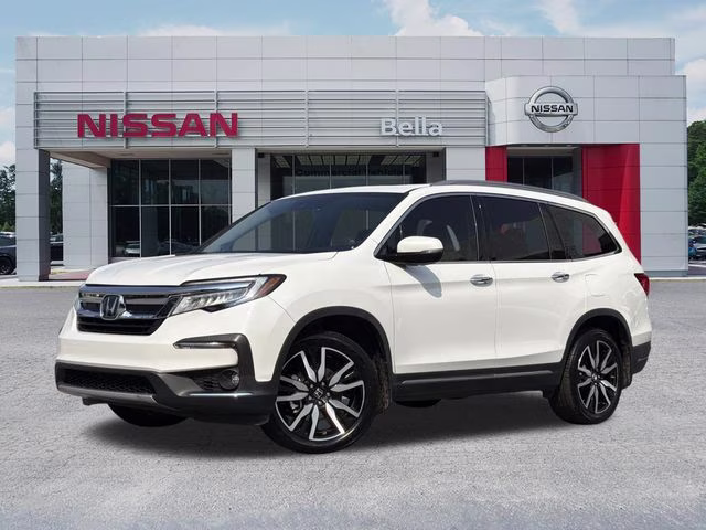 2022 Crystal Black Pearl Honda Pilot Touring FWD SUV