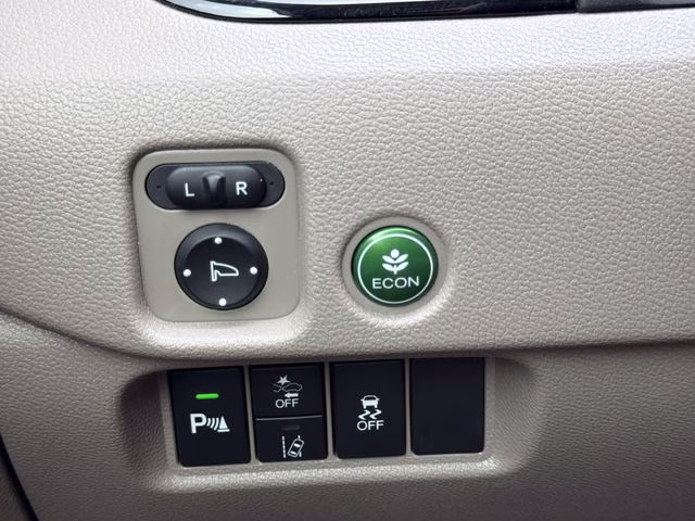 2022 Crystal Black Pearl Honda Pilot Touring FWD SUV