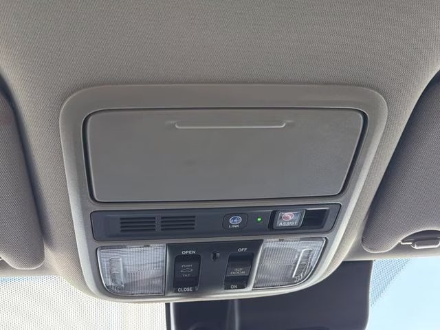 2022 Crystal Black Pearl Honda Pilot Touring FWD SUV
