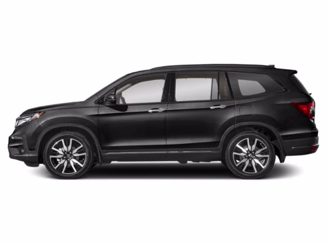 2022 Crystal Black Pearl Honda Pilot Touring FWD SUV