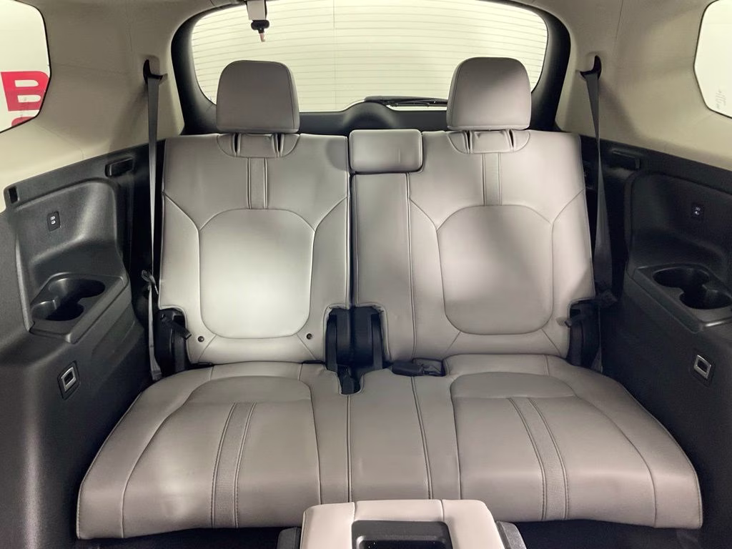 2024 Silver Honda Pilot EX-L FWD SUV