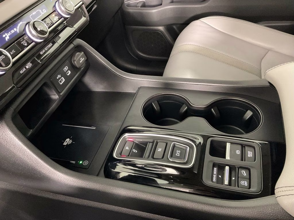 2024 Silver Honda Pilot EX-L FWD SUV