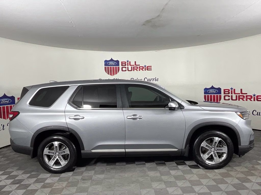 2024 Silver Honda Pilot EX-L FWD SUV