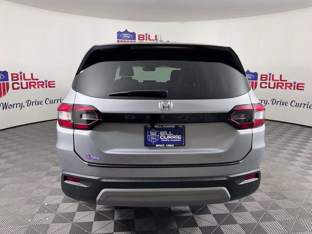 2024 Silver Honda Pilot EX-L FWD SUV