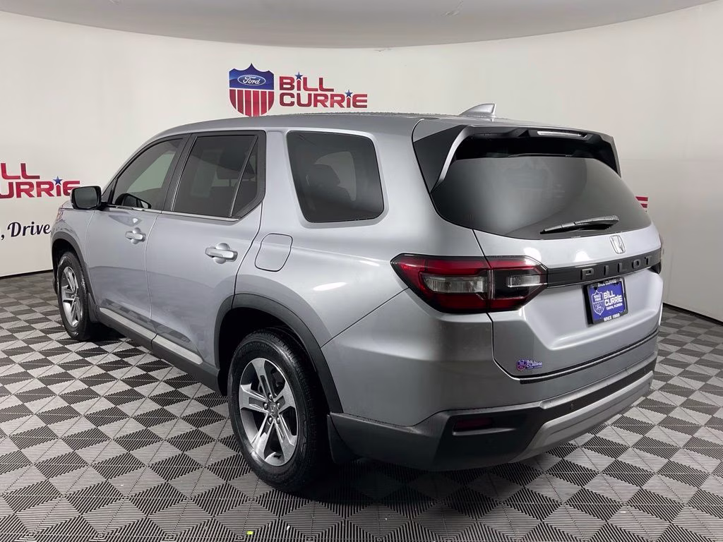 2024 Silver Honda Pilot EX-L FWD SUV