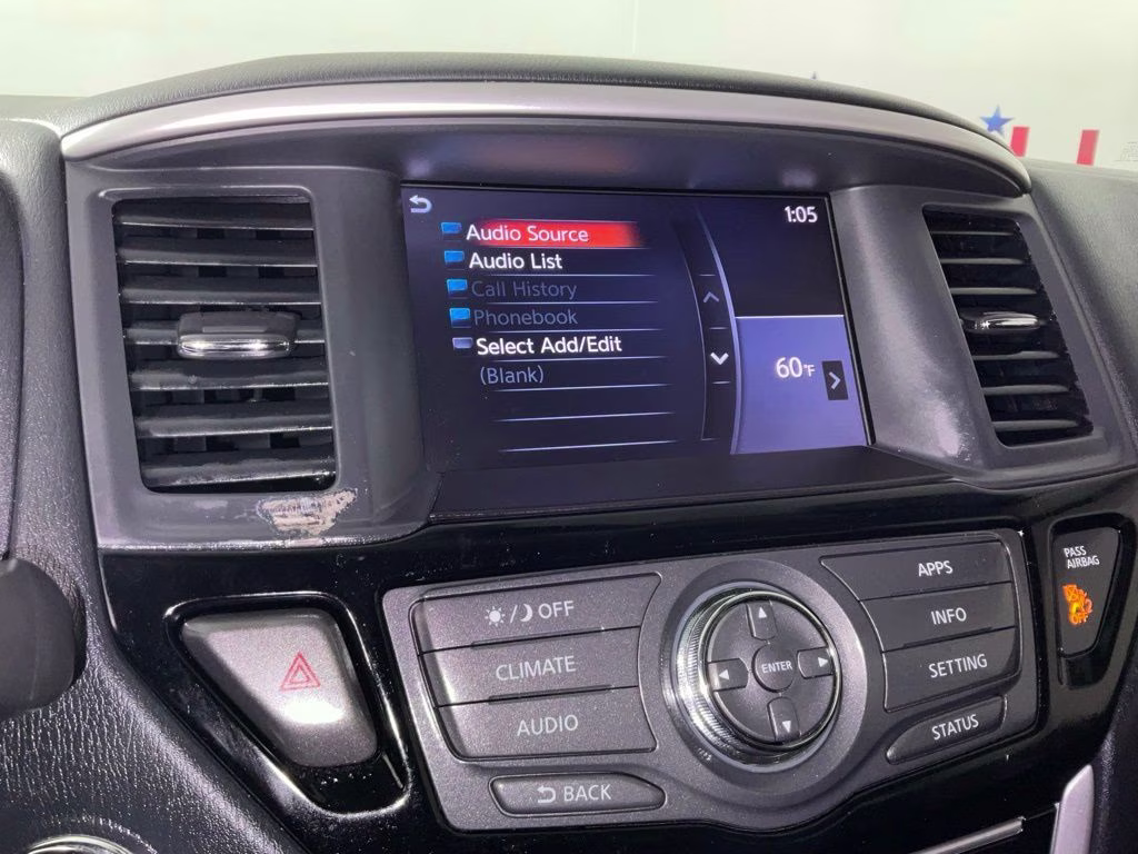 2019 Brilliant Silver Metallic Nissan Pathfinder SV FWD SUV