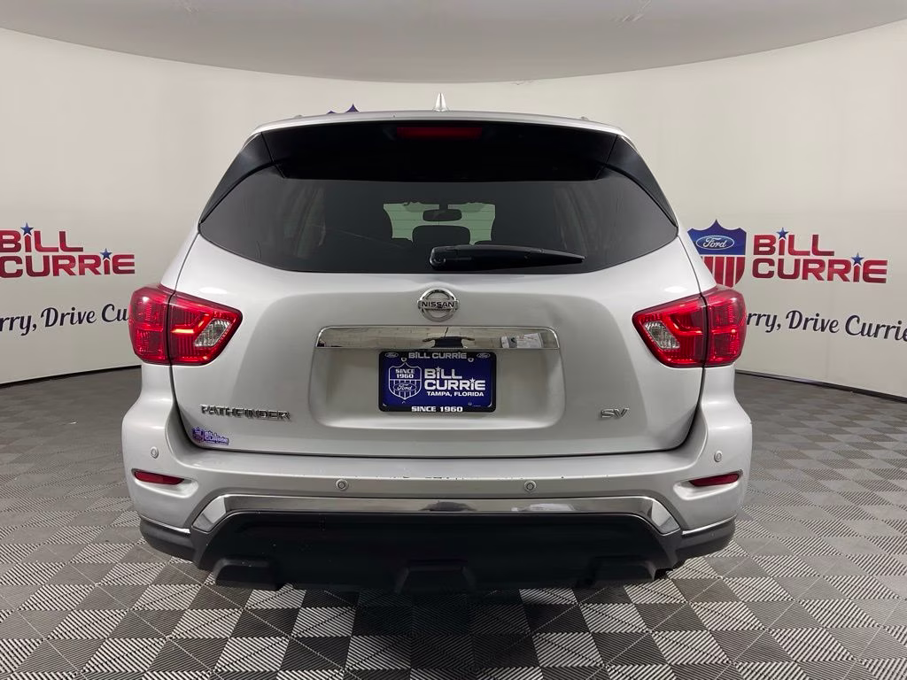 2019 Brilliant Silver Metallic Nissan Pathfinder SV FWD SUV