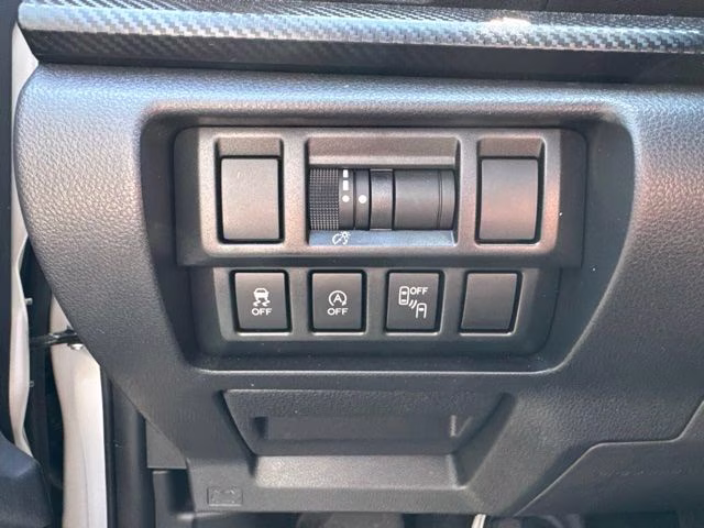 2021 Crystal White Pearl Subaru Crosstrek Premium AWD SUV
