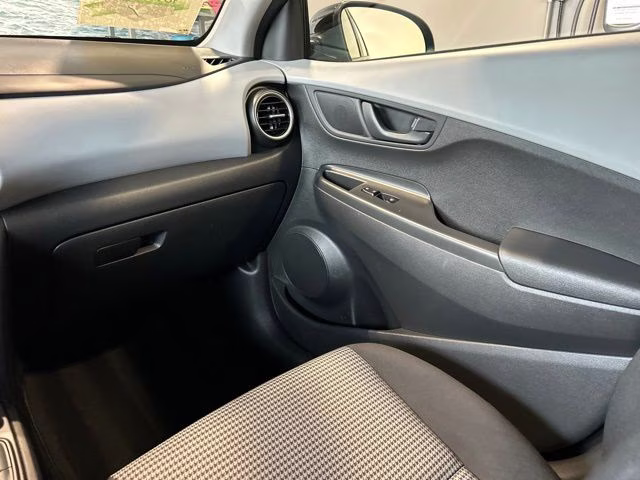 2018 Ultra Black Hyundai Kona SE AWD SUV