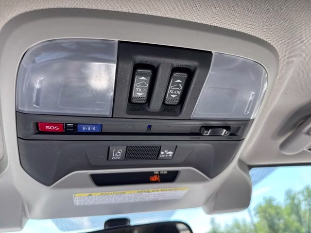 2021 Crystal White Pearl Subaru Crosstrek Premium AWD SUV