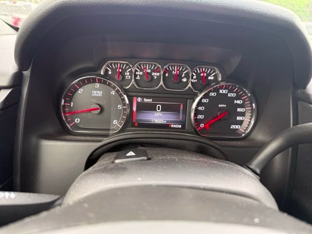 2015 Quicksilver Metallic GMC Yukon SLT 4X4 SUV