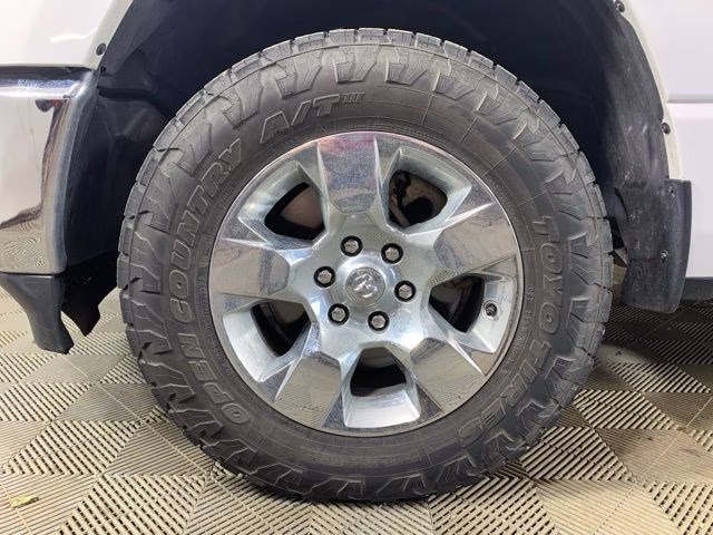 2023 Bright White Clearcoat Ram 1500 Big Horn 4X4 Truck