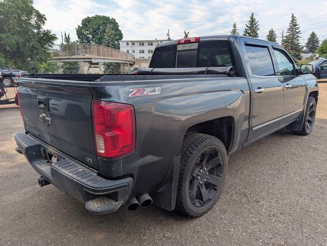 2017 Graphite Metallic Chevrolet Silverado 1500 LTZ 4X4 Truck