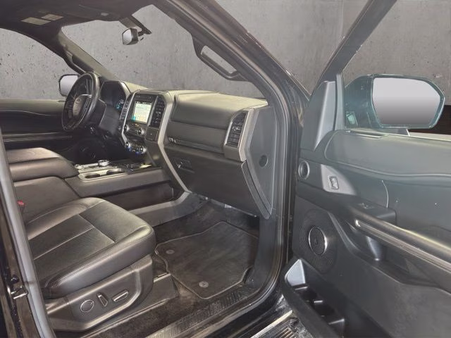 2018 Shadow Black Ford Expedition XLT 4X4 SUV