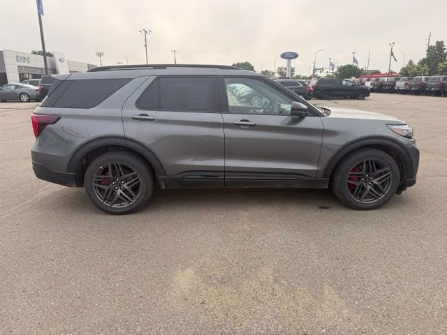 2025 Carbonized Gray Metallic Ford Explorer ST 4X4 SUV