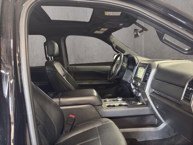 2018 Shadow Black Ford Expedition XLT 4X4 SUV