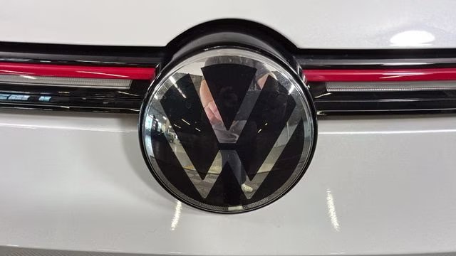 2023 Opal White w/Black Roof Volkswagen Golf GTI 2.0T 40th Anniversary Edition FWD Hatchback